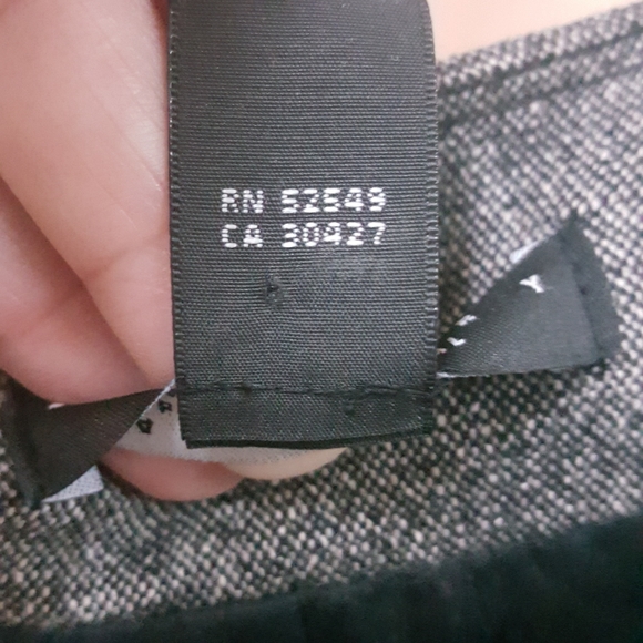 0 LAUNDRY BY SHELLI SEGAL BLENDED BLACK & WHITE THAT LOOKS GRAY SHRUG JACKET - Picture 11 of 12